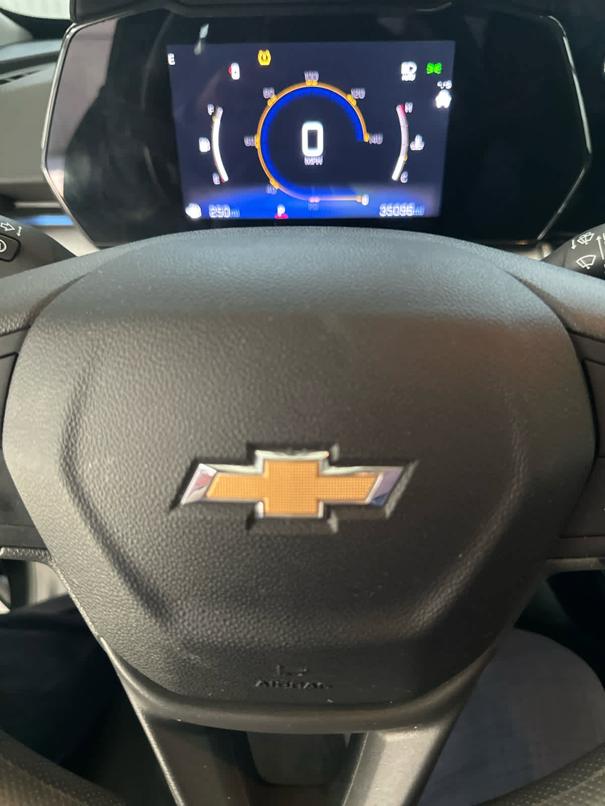 Used 2025 Chevrolet Trax LT FWD image 20