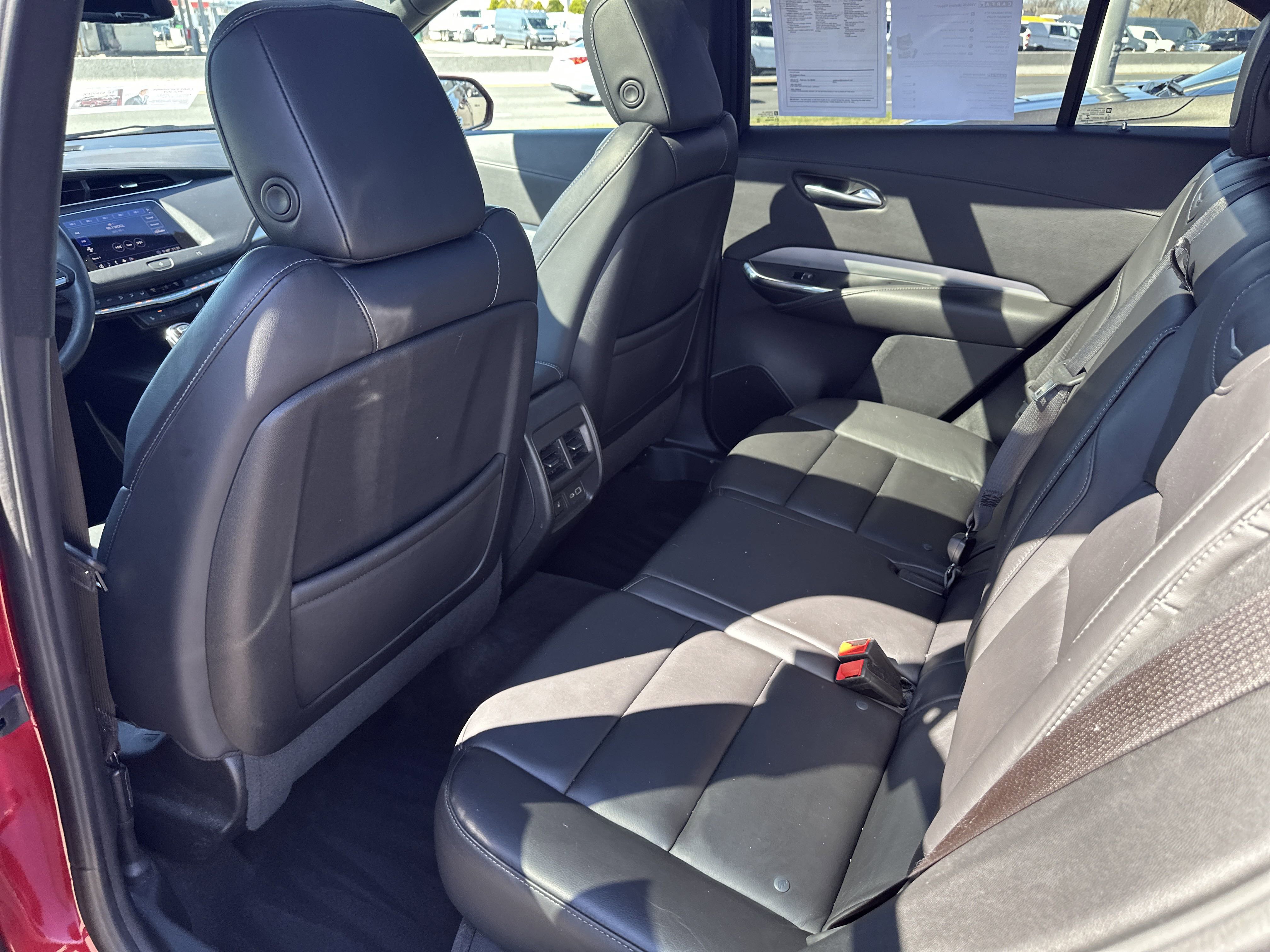 Used 2020 Cadillac XT4 Premium Luxury w/ Cold Weather Package image 20