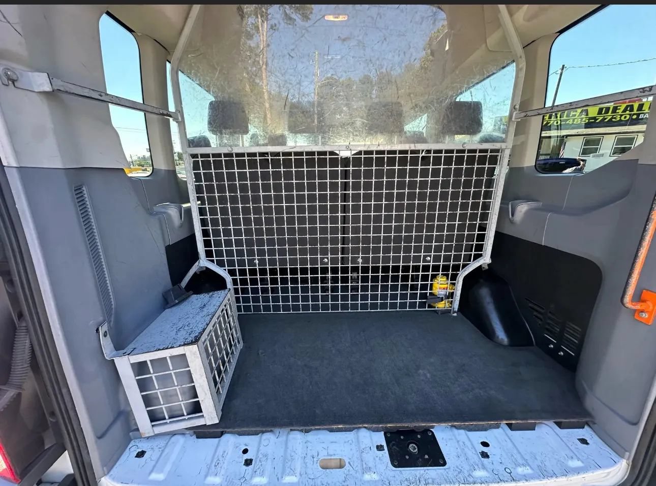 Used 2018 Ford Transit 350 XLT RWD image 7