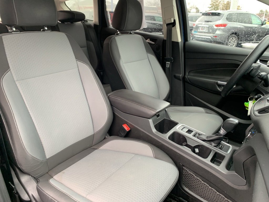 Used 2017 Ford Escape SE w/ Equipment Group 201A image 14