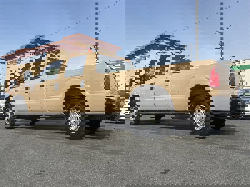 Used 2011 Ford F350 XL image 4