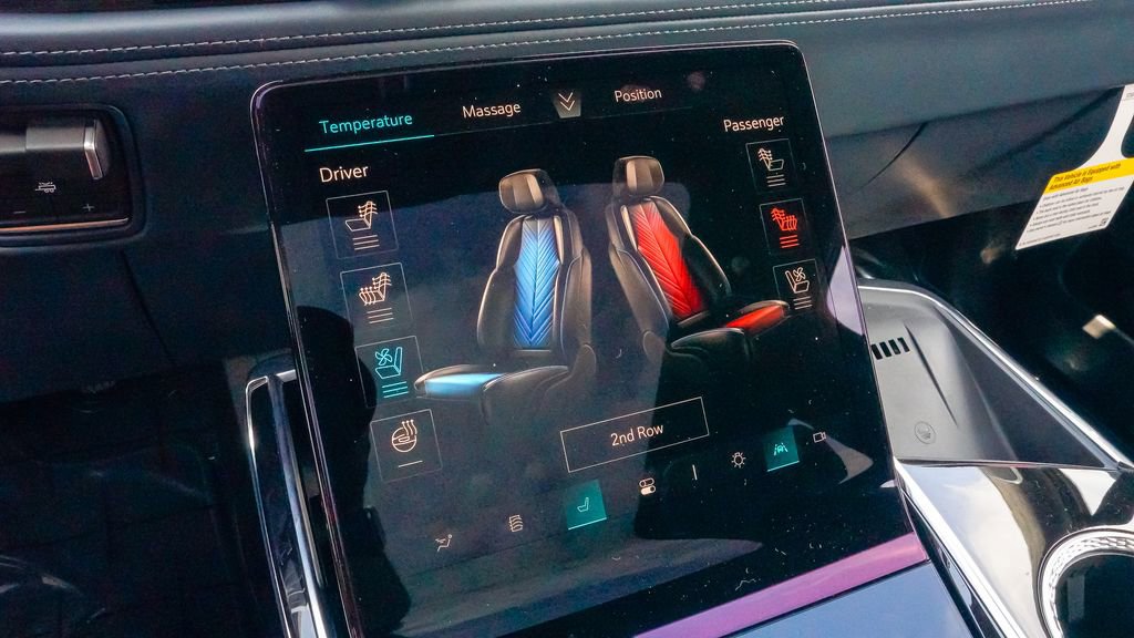 New 2025 Cadillac Escalade IQ Luxury 2 image 36