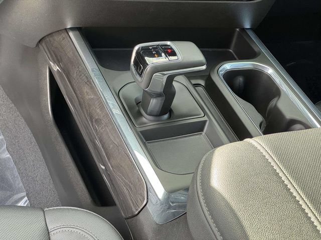 Used 2023 Chevrolet Silverado 1500 LTZ AWD/4WD image 22