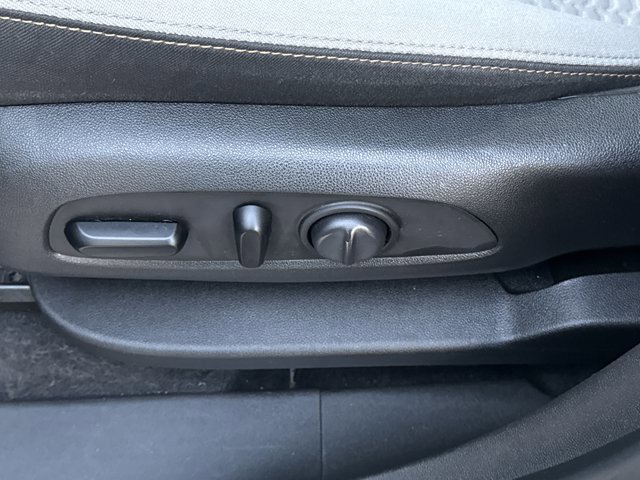 Used 2020 GMC Terrain SLE w/ Driver Convenience Package image 17