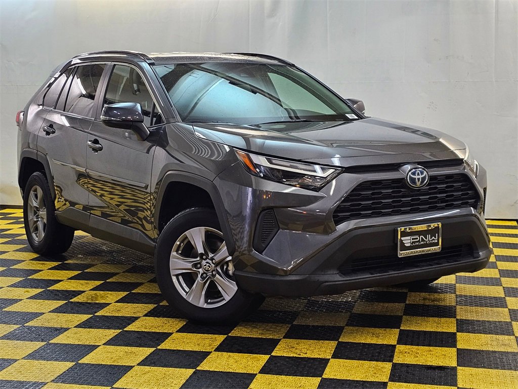 Used 2023 Toyota RAV4 LE image 1