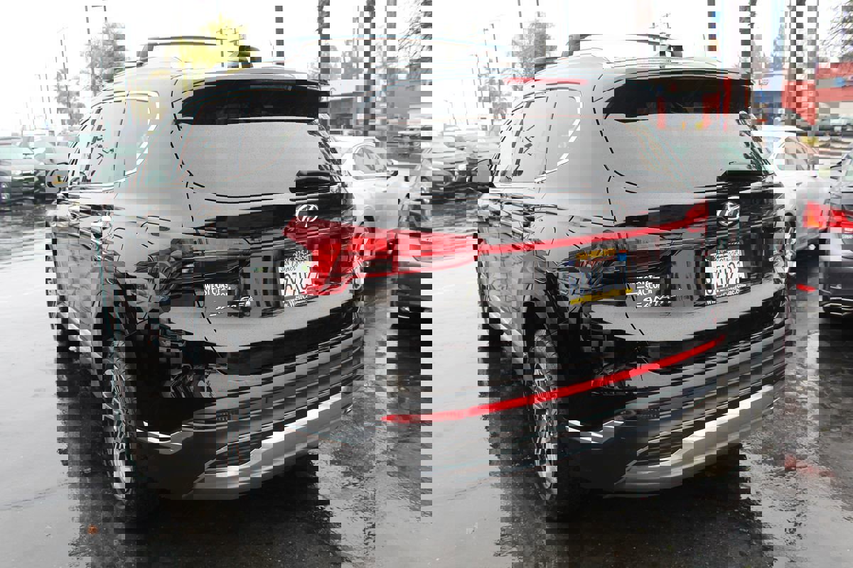 Used 2022 Hyundai Santa Fe SEL w/ Convenience Package image 5