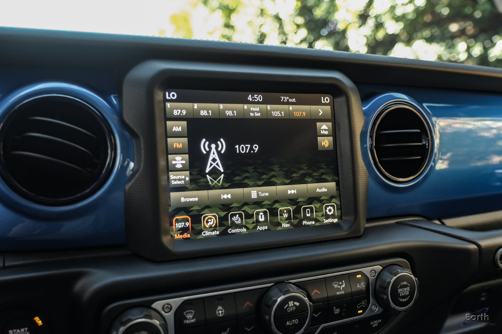 Used 2023 Jeep Gladiator Rubicon w/ LED Lighting Group AWD/4WD image 95