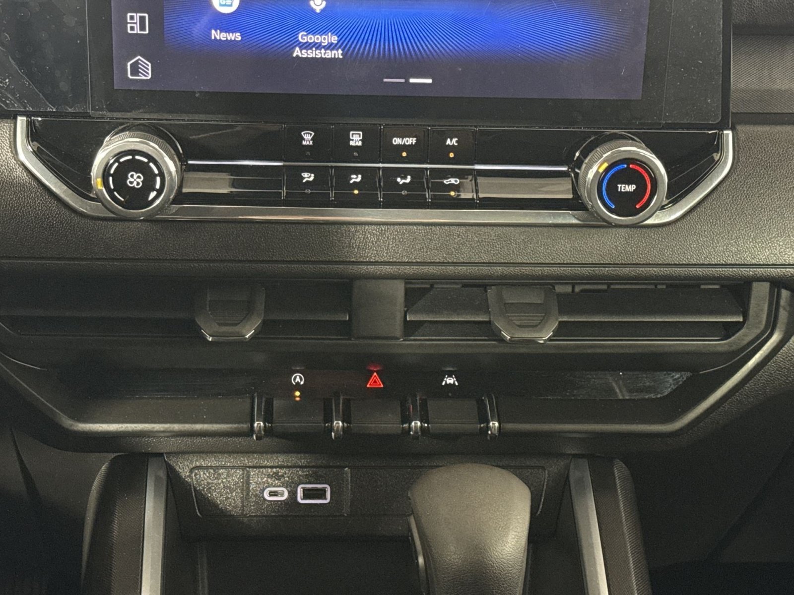 Used 2024 Chevrolet Colorado Trail Boss w/ Advanced Trailering Package AWD/4WD image 21