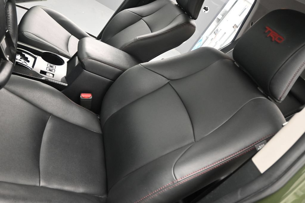 Used 2022 Toyota 4Runner TRD Off-Road Premium AWD/4WD image 9