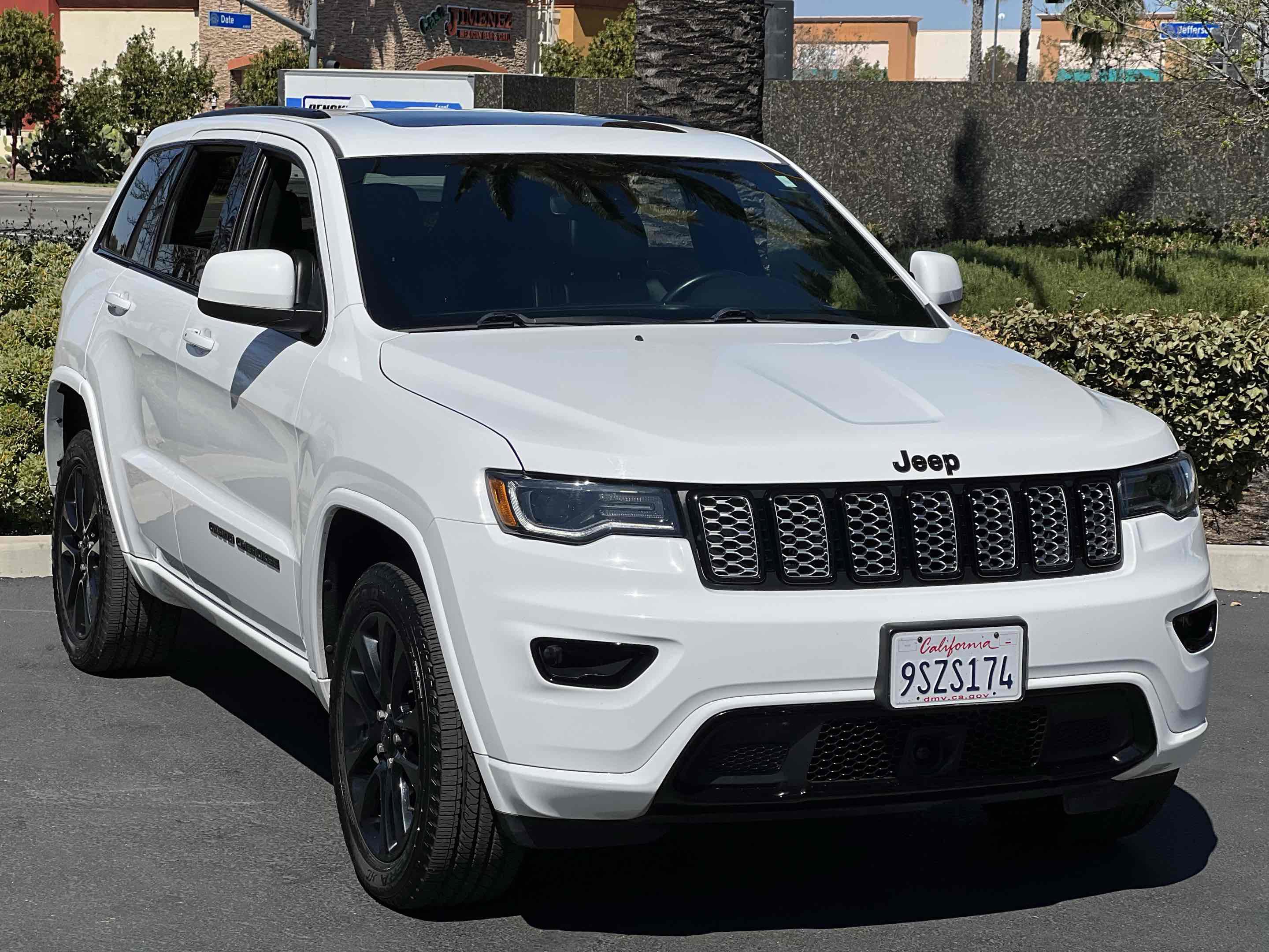 Used 2021 Jeep Grand Cherokee Laredo X image 19