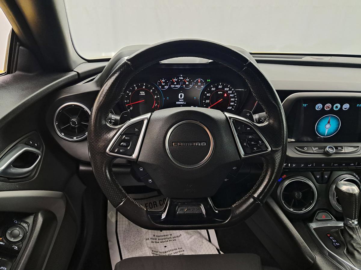 Used 2017 Chevrolet Camaro SS image 9