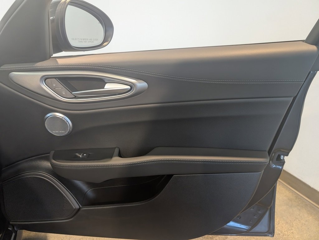 Used 2024 Alfa Romeo Giulia Ti image 29