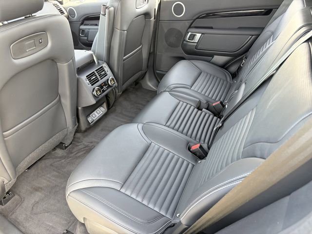 Used 2025 Land Rover Discovery S AWD/4WD image 25
