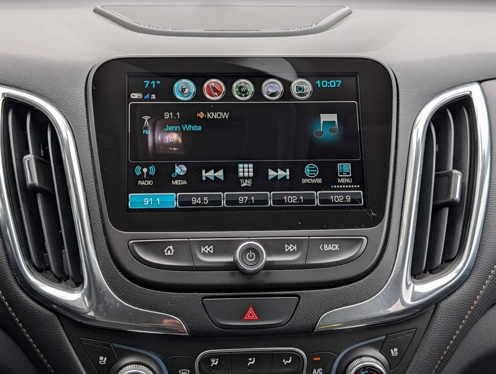 Used 2018 Chevrolet Equinox Premier FWD image 22