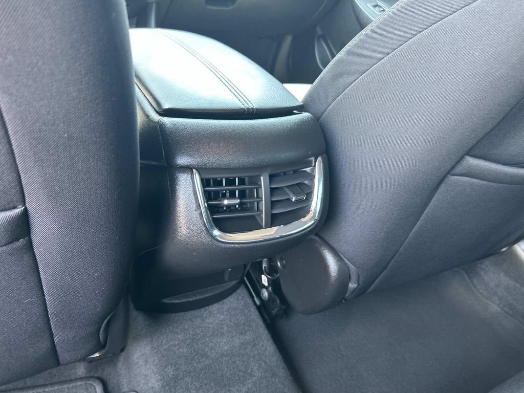 Used 2022 Chevrolet Malibu LT FWD image 22