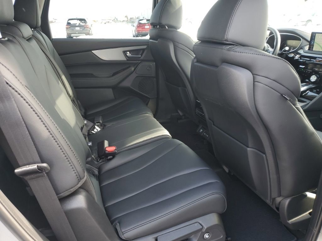 Used 2026 Acura MDX SH-AWD image 31