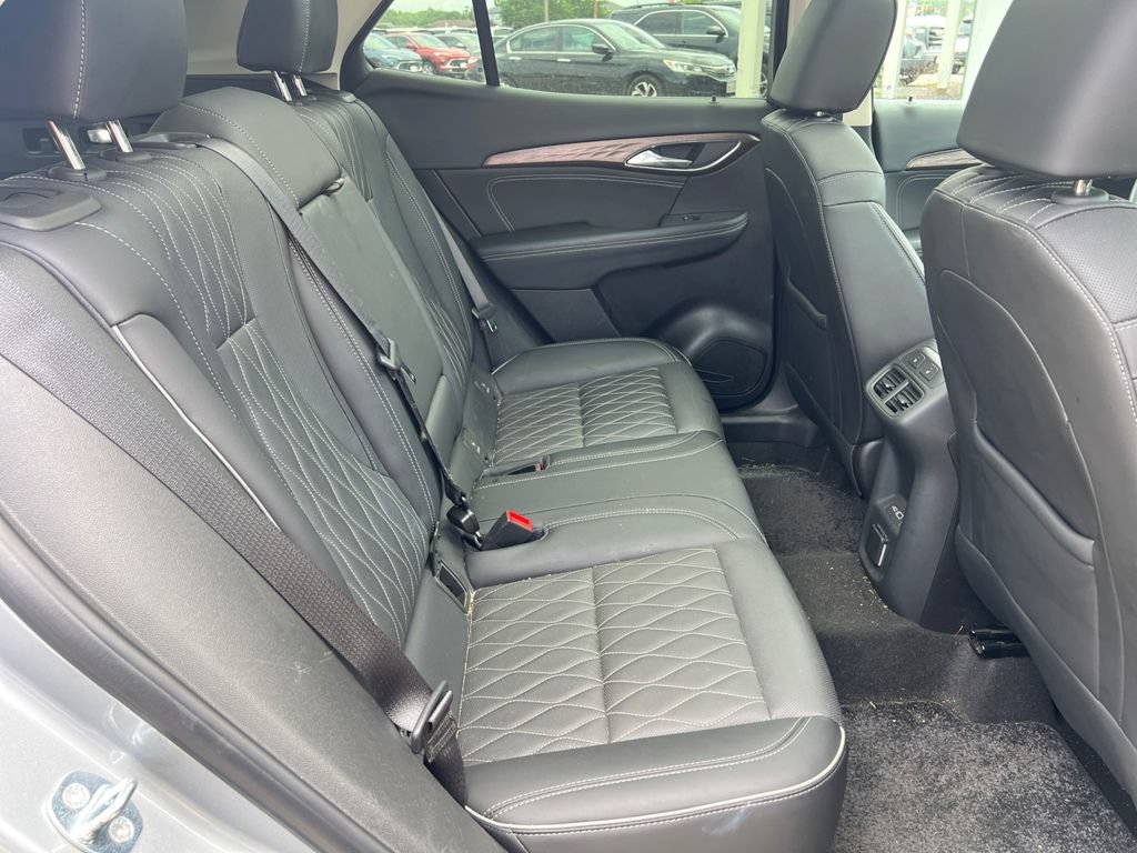 Used 2023 Buick Envision Avenir AWD/4WD image 39