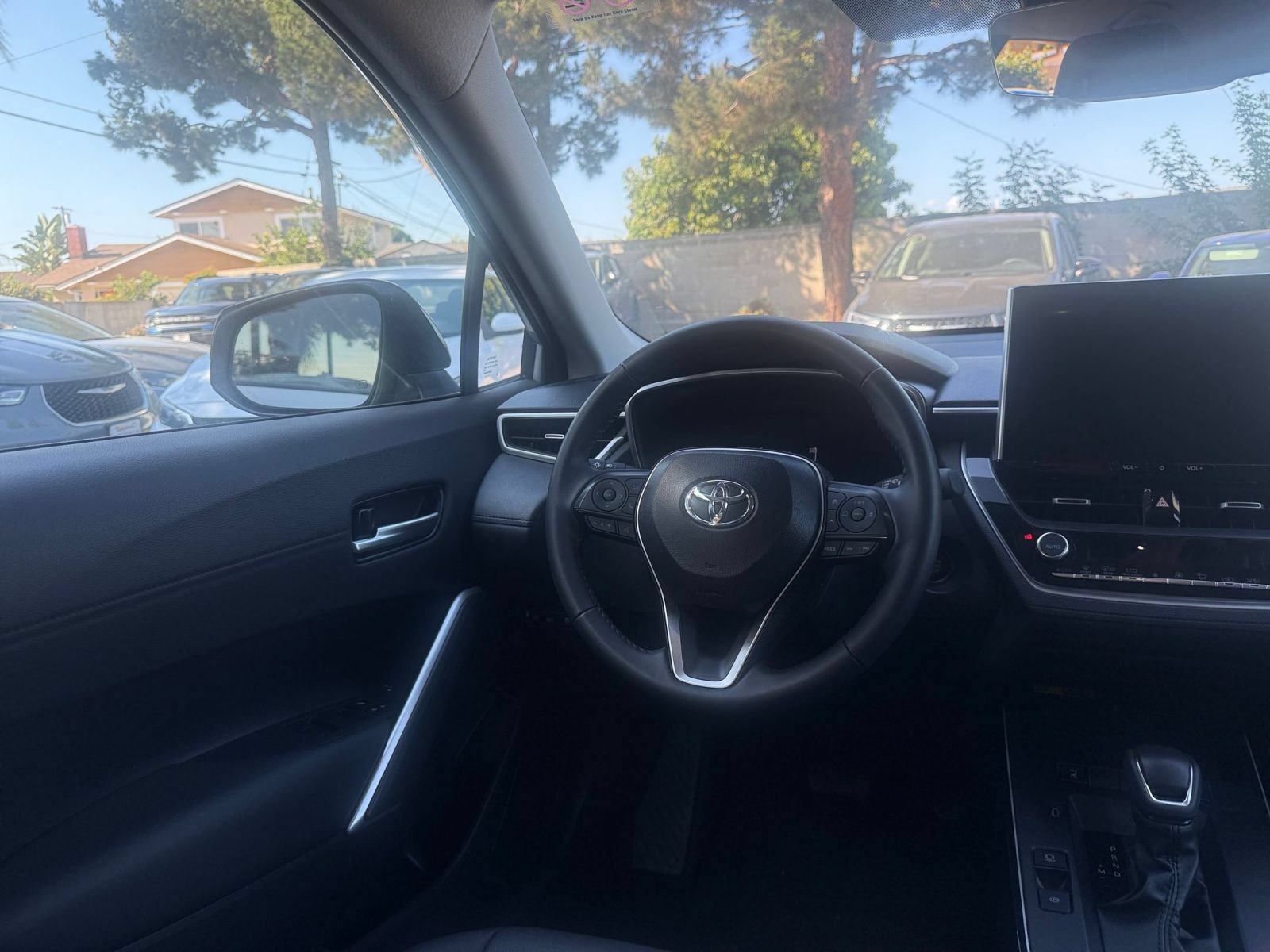 Used 2026 Toyota Corolla Cross XLE FWD image 30