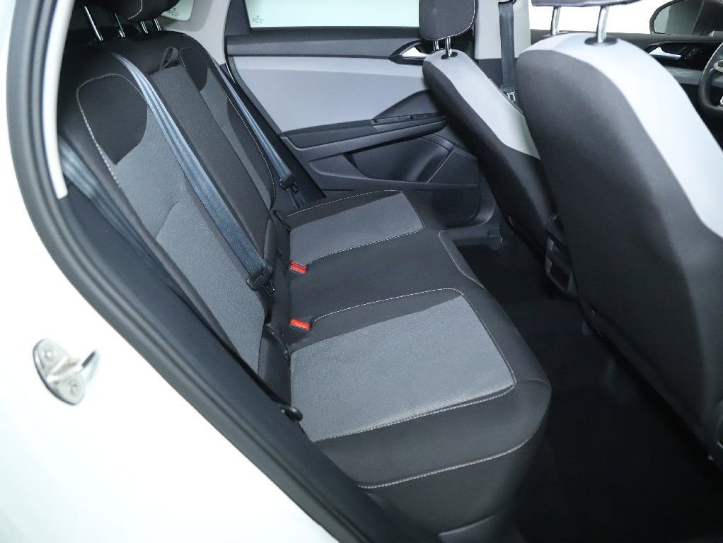 Used 2022 Volkswagen Taos S image 31