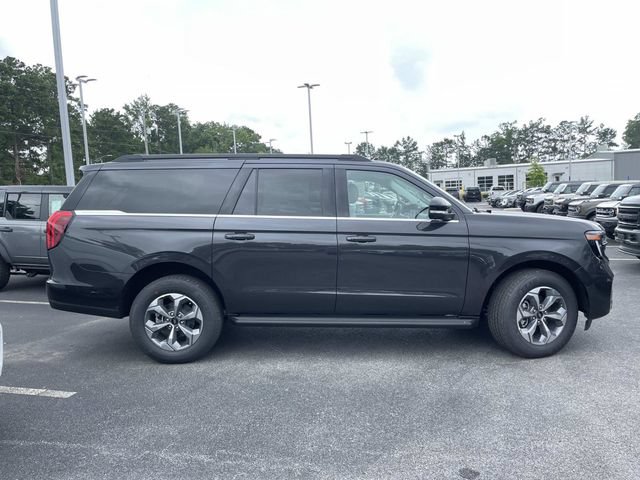 New 2027 Ford Expedition Max Active RWD image 3