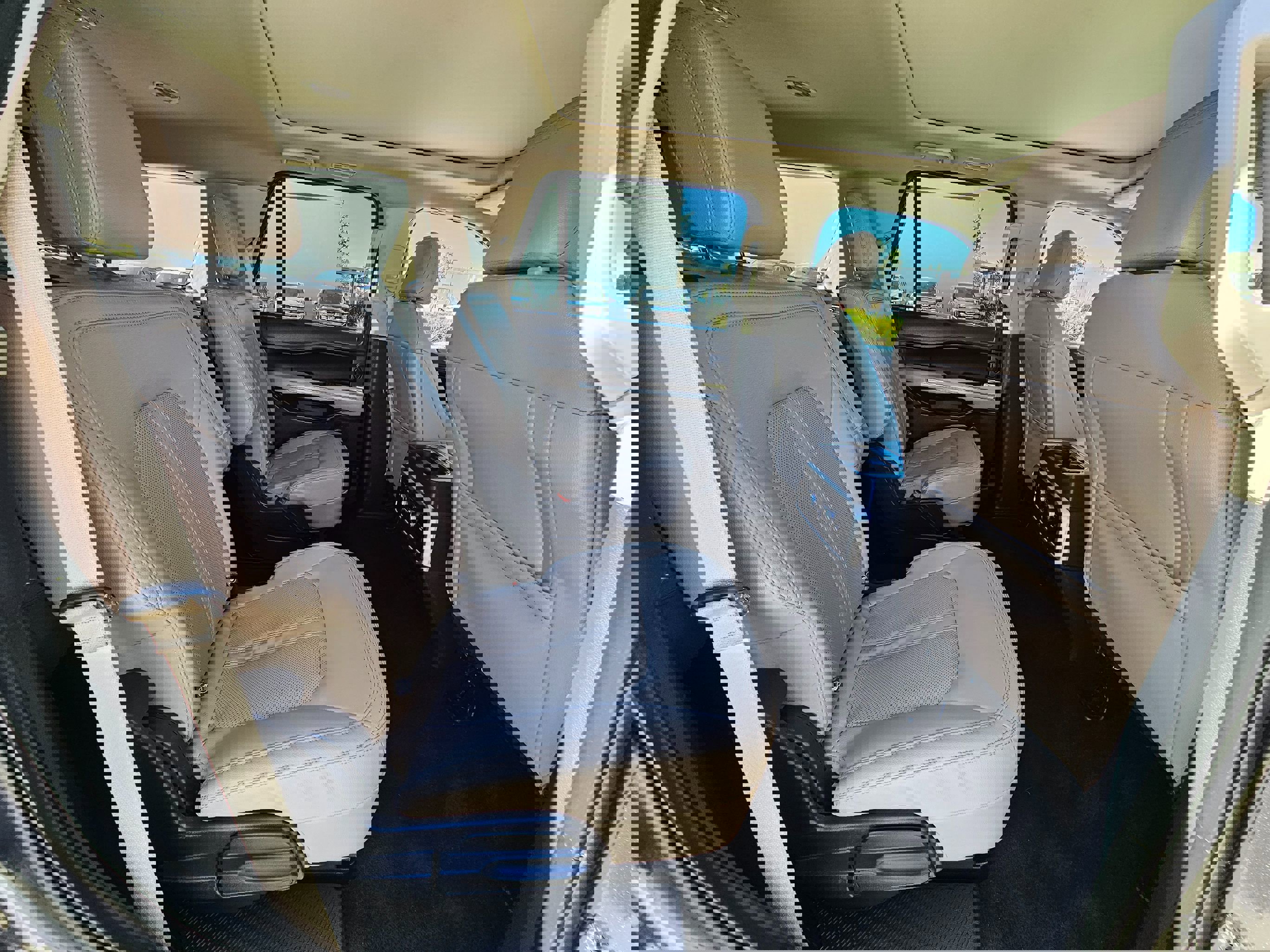 Used 2023 Ford Expedition Limited image 31