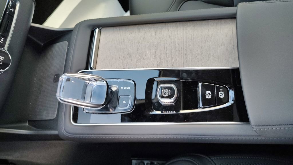New 2026 Volvo XC90 B6 Plus AWD/4WD image 22