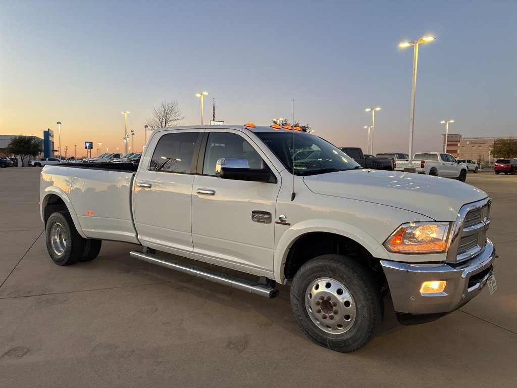 Used 2016 RAM 3500 Laramie Longhorn image 5