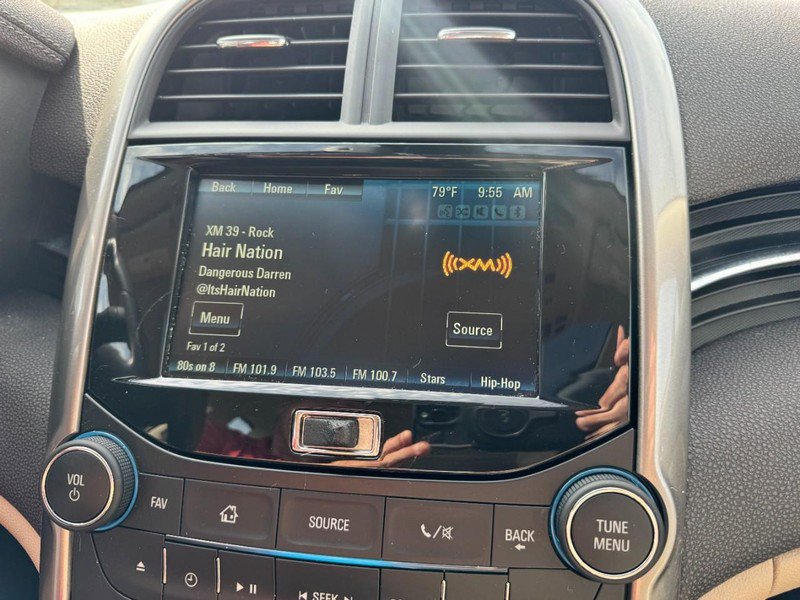 Used 2015 Chevrolet Malibu LT w/ Power Convenience Package image 20