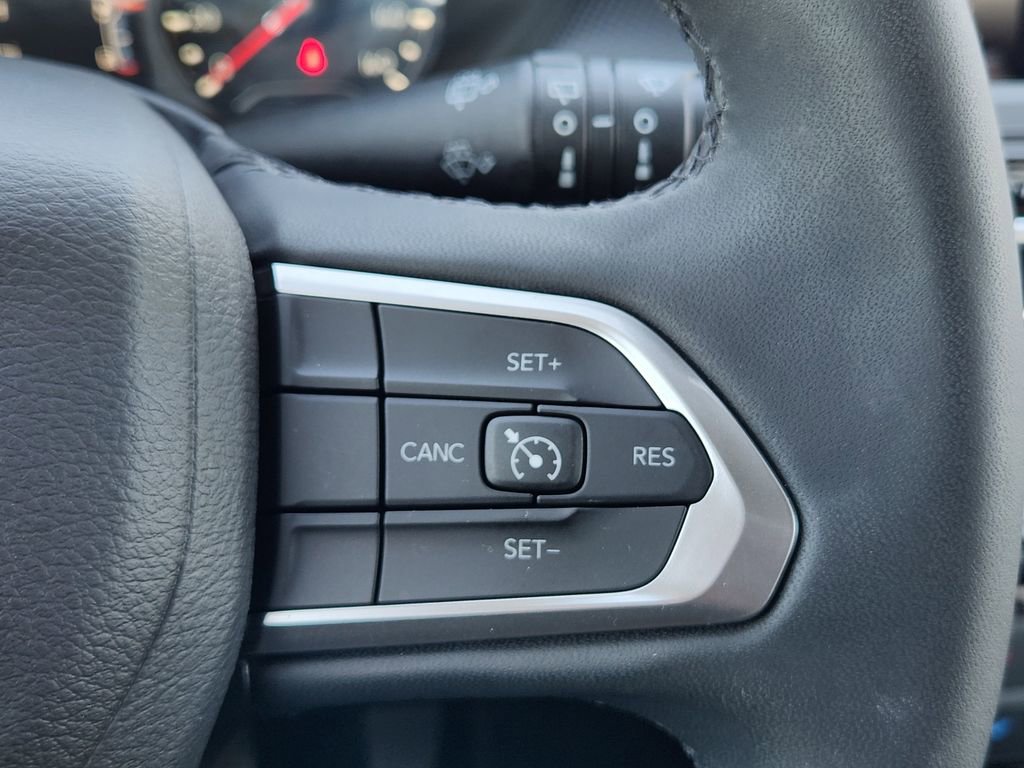 Used 2024 Jeep Compass Latitude w/ Convenience Group image 34