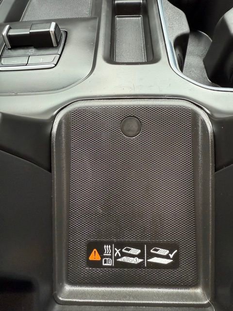 Used 2024 GMC Sierra 3500 Denali w/ Denali Reserve Package image 32