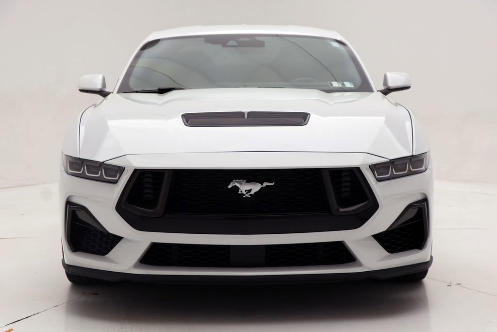 Used 2024 Ford Mustang GT Premium w/ GT Performance Package RWD image 5