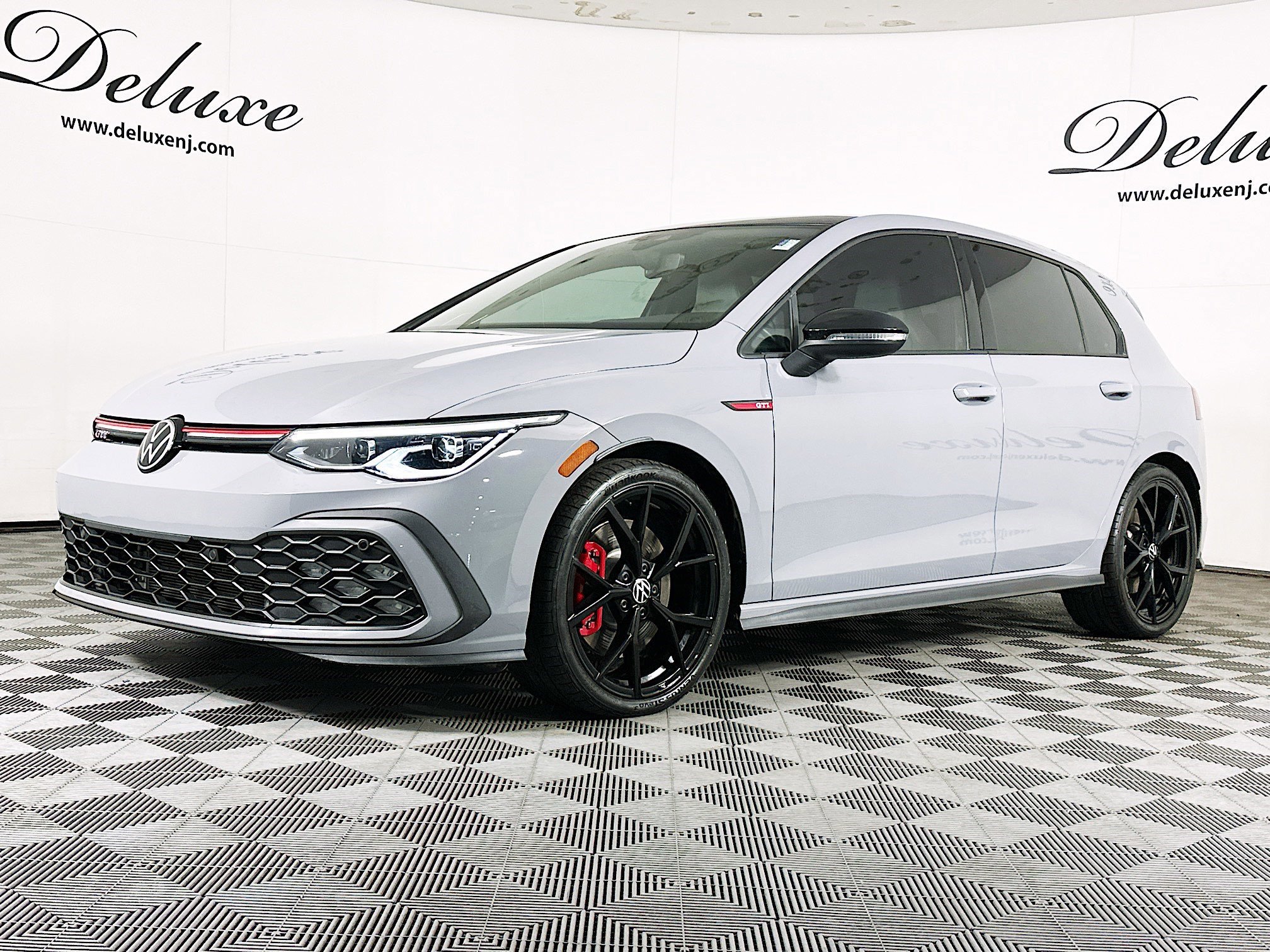 Used 2024 Volkswagen GTI SE w/ SE Leather Seats Package image 3