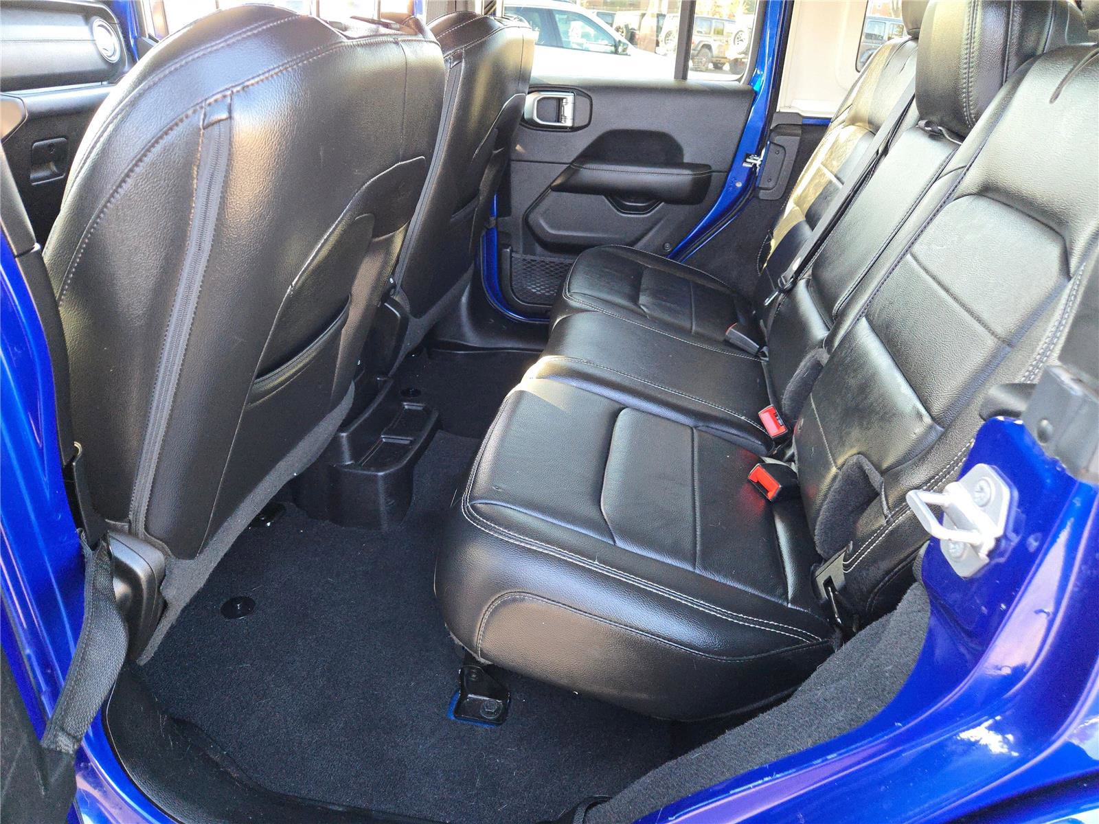 Certified 2018 Jeep Wrangler Unlimited Sahara image 21