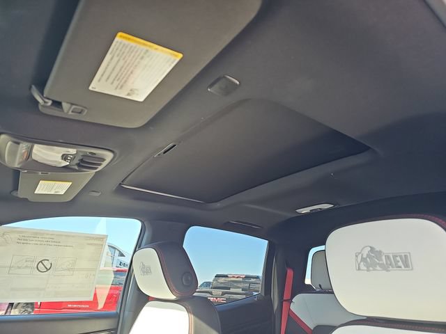 New 2026 GMC Canyon AT4X w/ AT4X AEV Edition AWD/4WD image 16