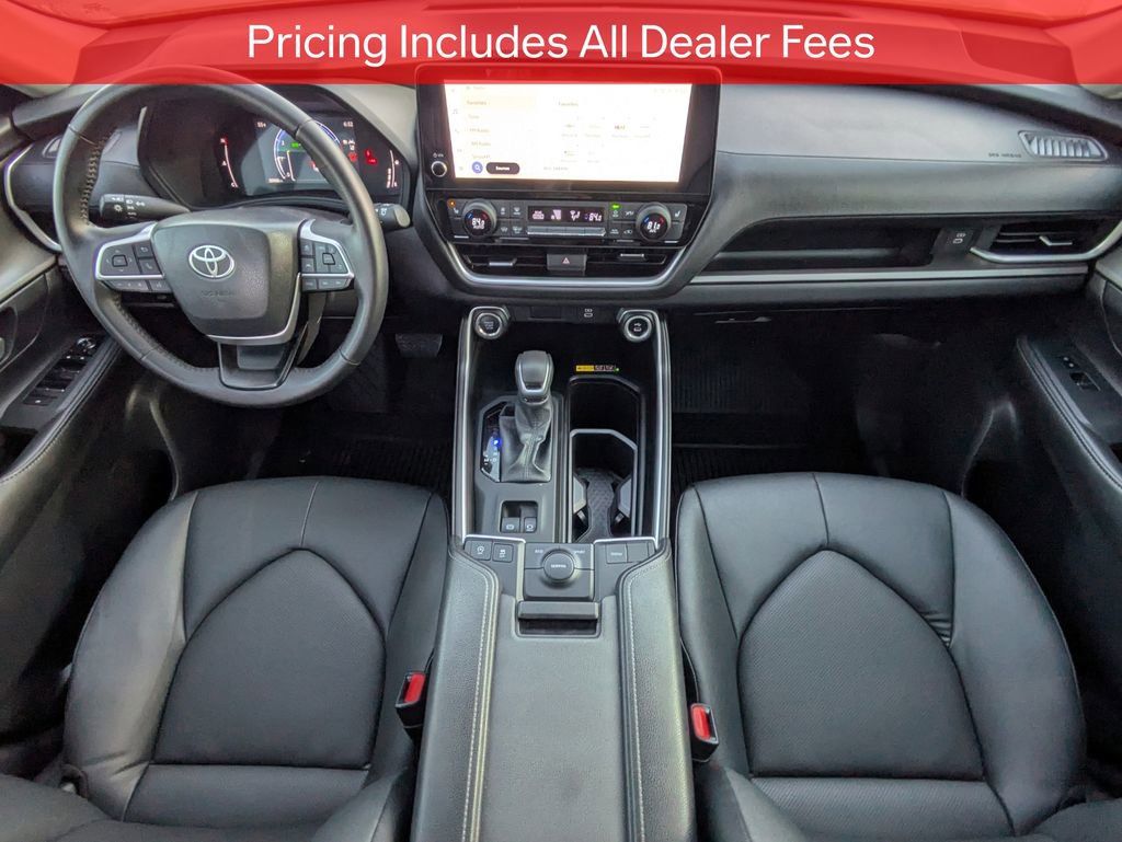 Used 2026 Toyota Grand Highlander FWD image 17