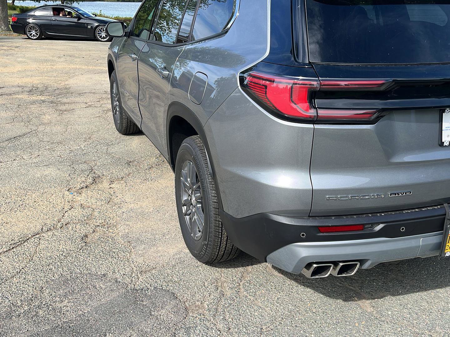 New 2026 GMC Acadia Elevation image 3