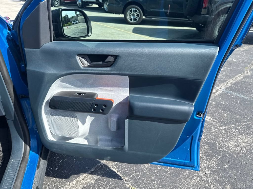 Used 2022 Ford Maverick XLT FWD image 32