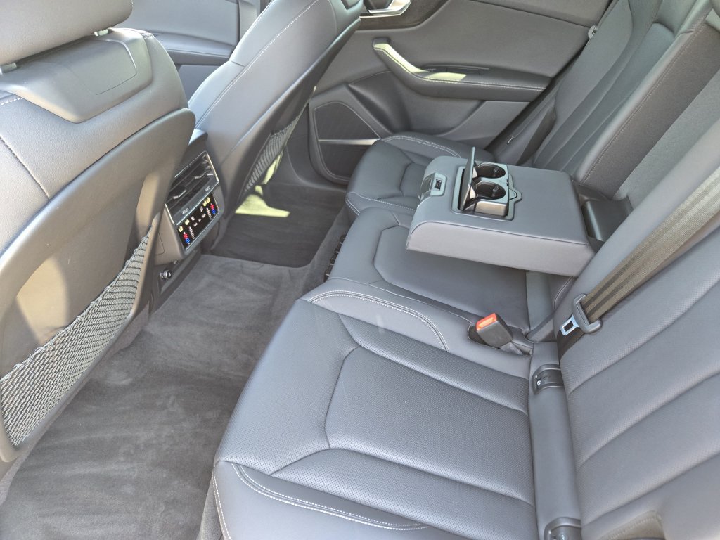 Certified 2024 Audi Q8 Premium Plus AWD/4WD image 40