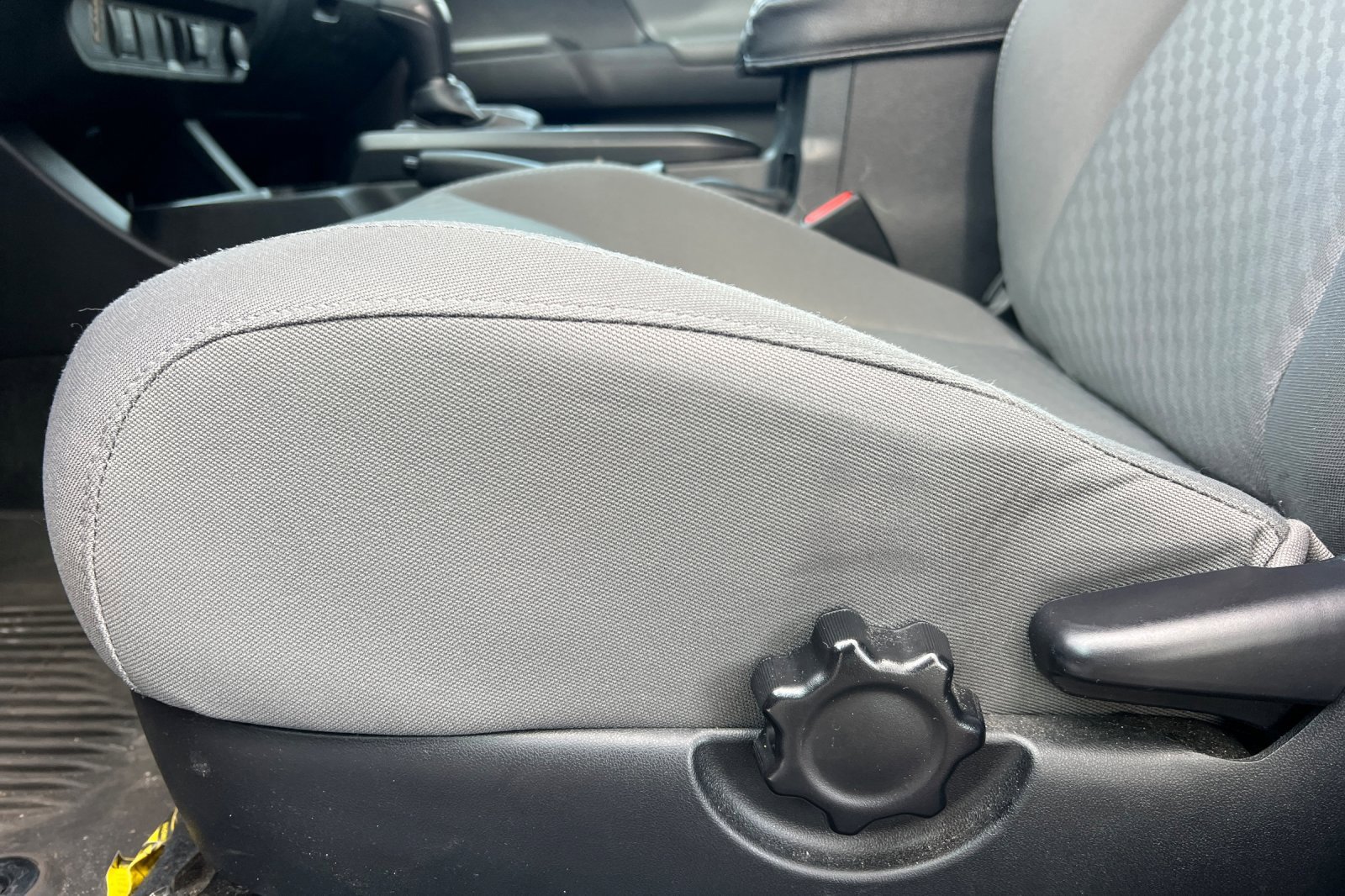 Used 2022 Toyota Tacoma SR image 13