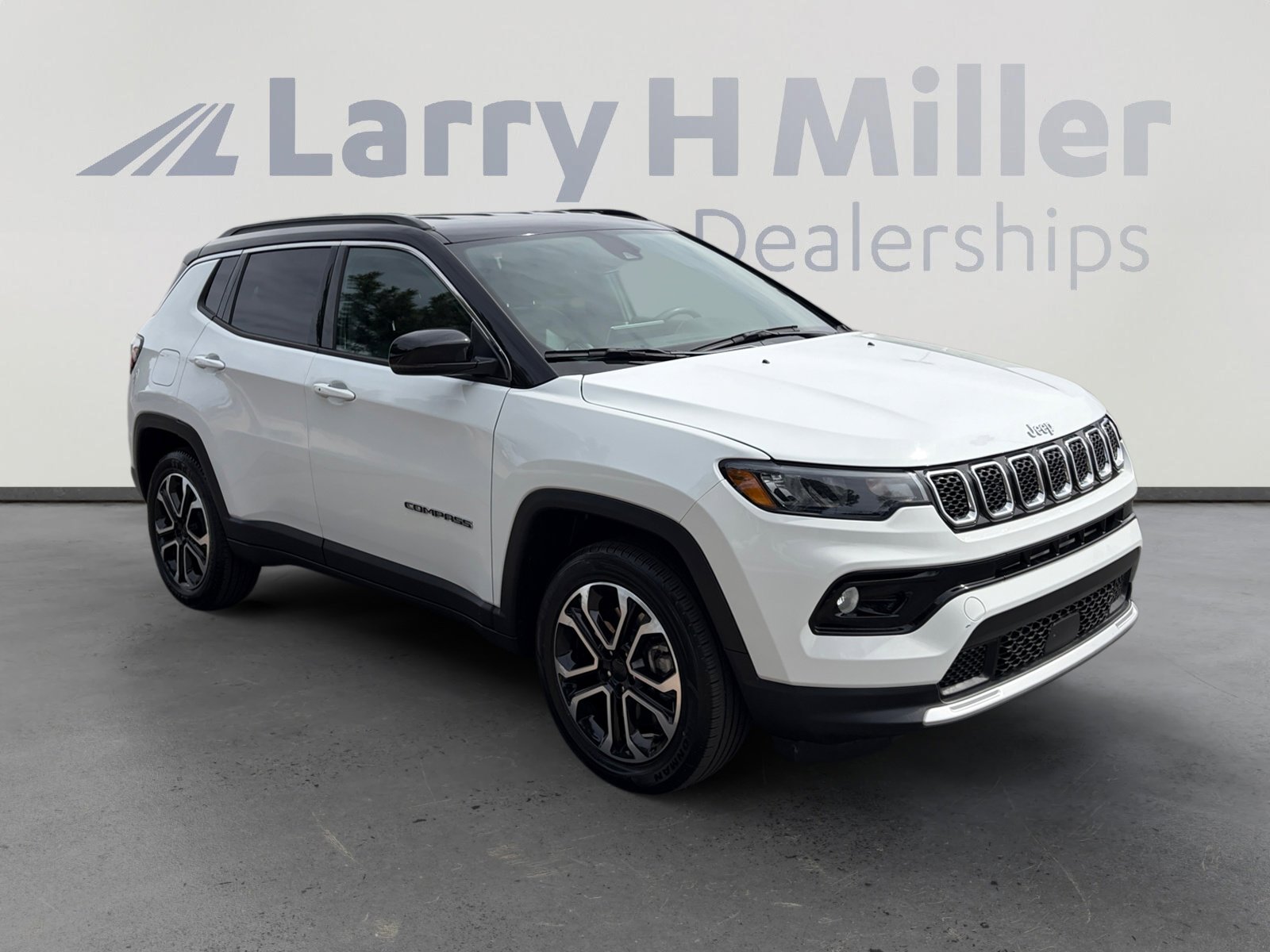 Used 2024 Jeep Compass Limited image 7