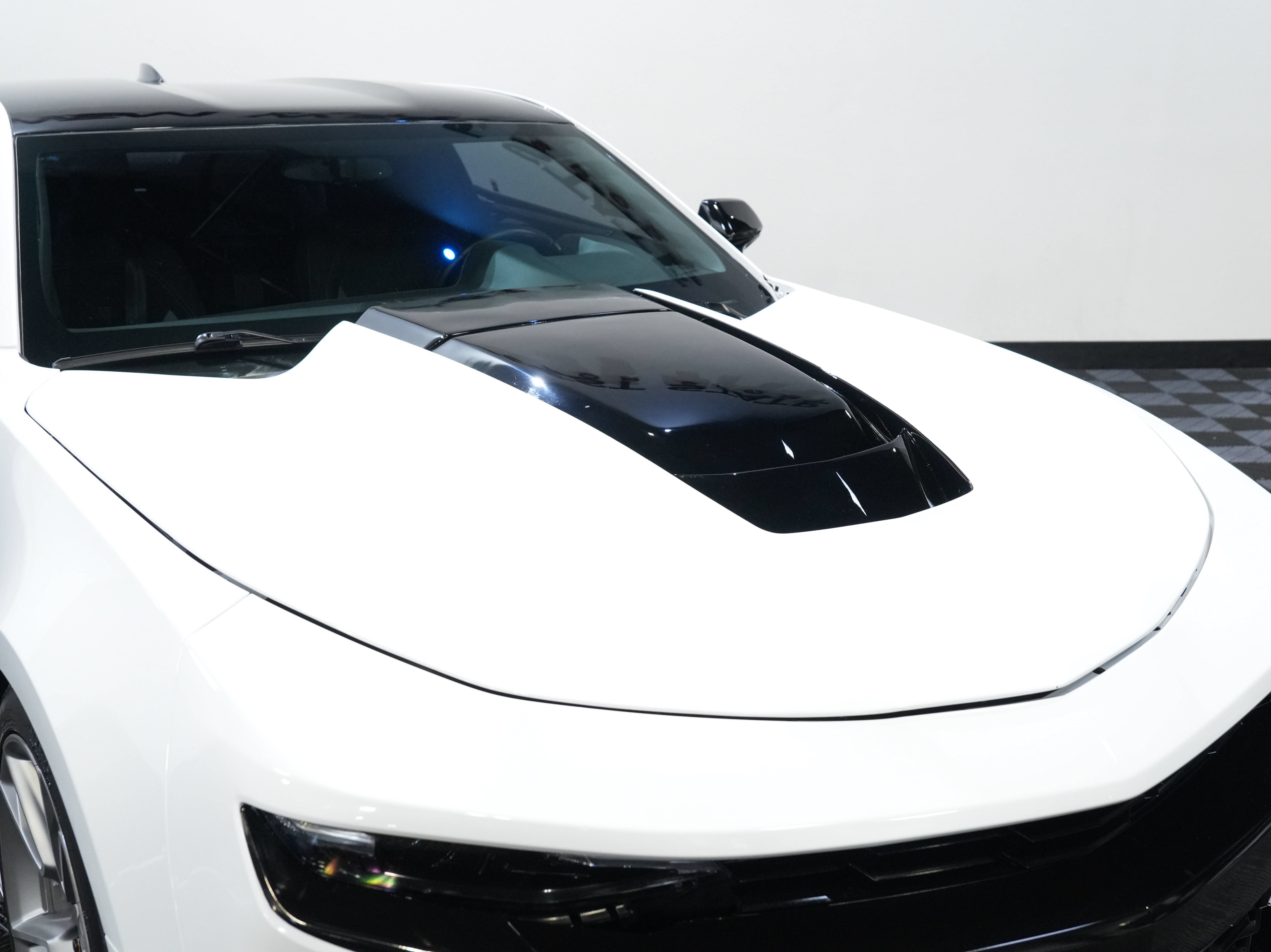 Used 2019 Chevrolet Camaro LS RWD image 12