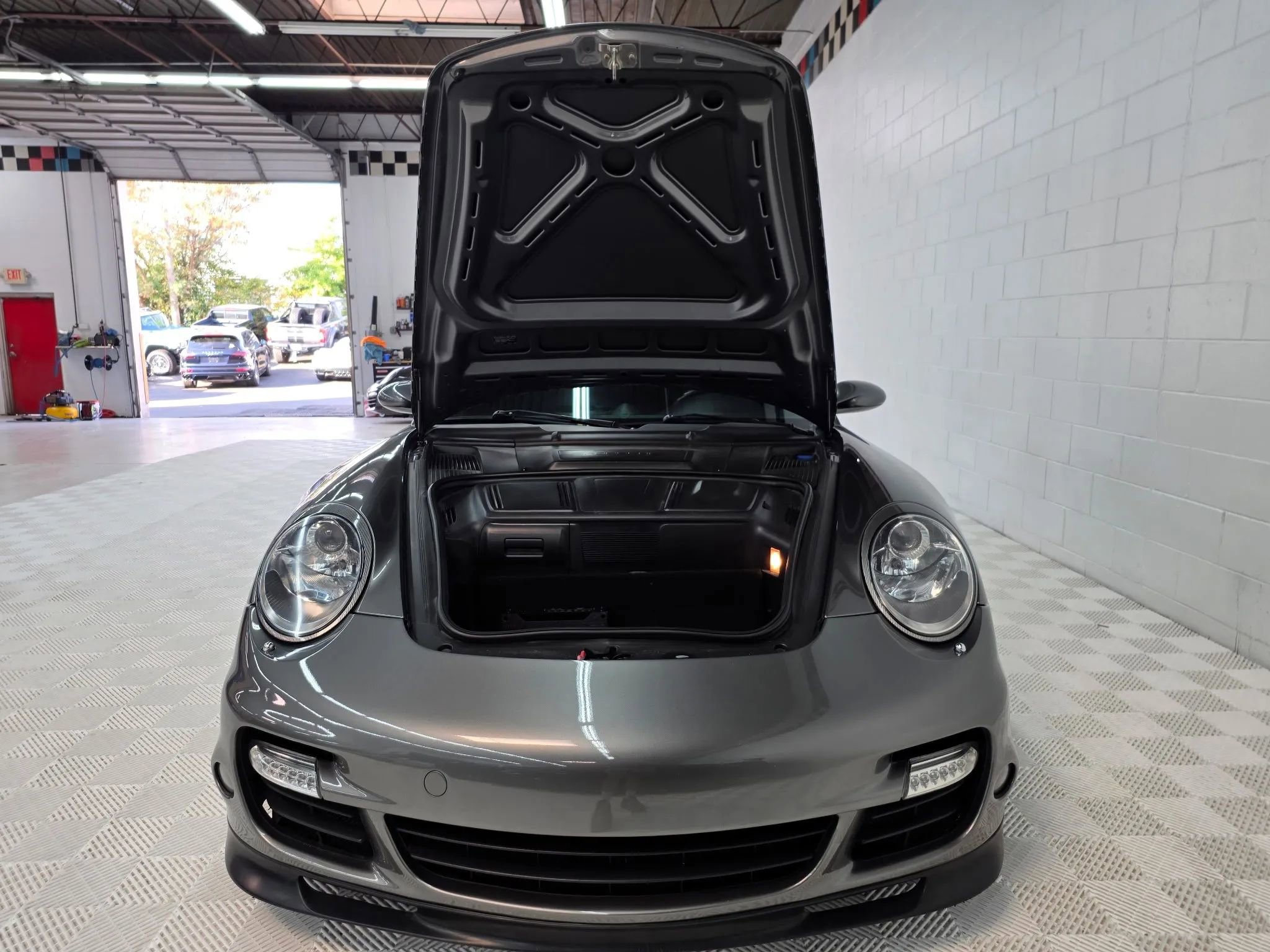 Used 2007 Porsche 911 Turbo image 28