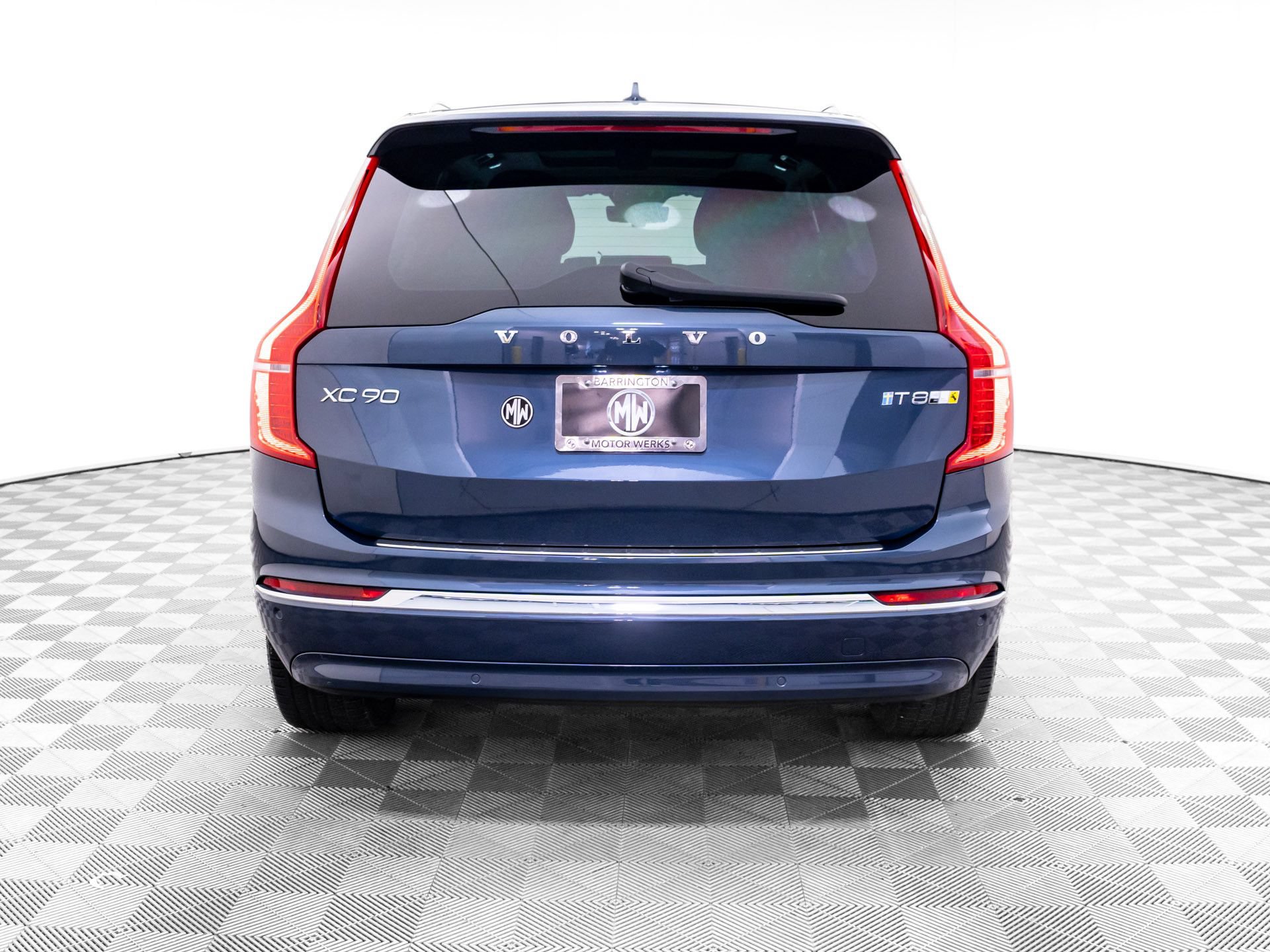 Used 2025 Volvo XC90 T8 Ultra w/ Protection Package Premier AWD/4WD image 4