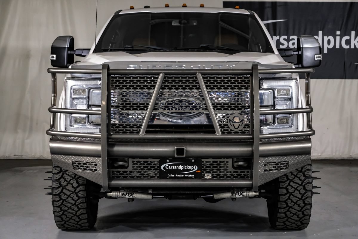 Used 2018 Ford F350 King Ranch w/ King Ranch Ultimate Package AWD/4WD image 3