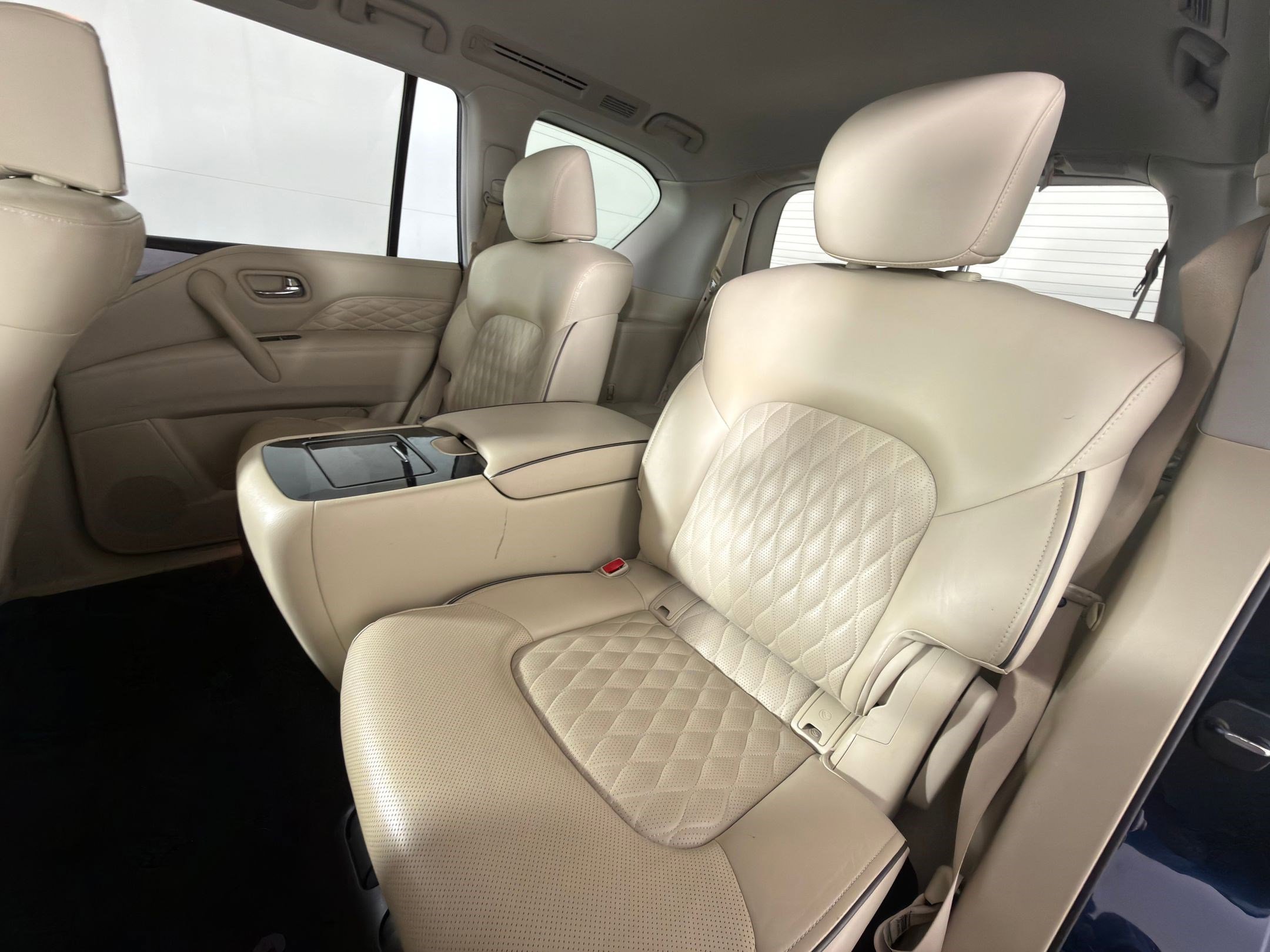 Used 2020 INFINITI QX80 Luxe w/ Sensory Package image 28