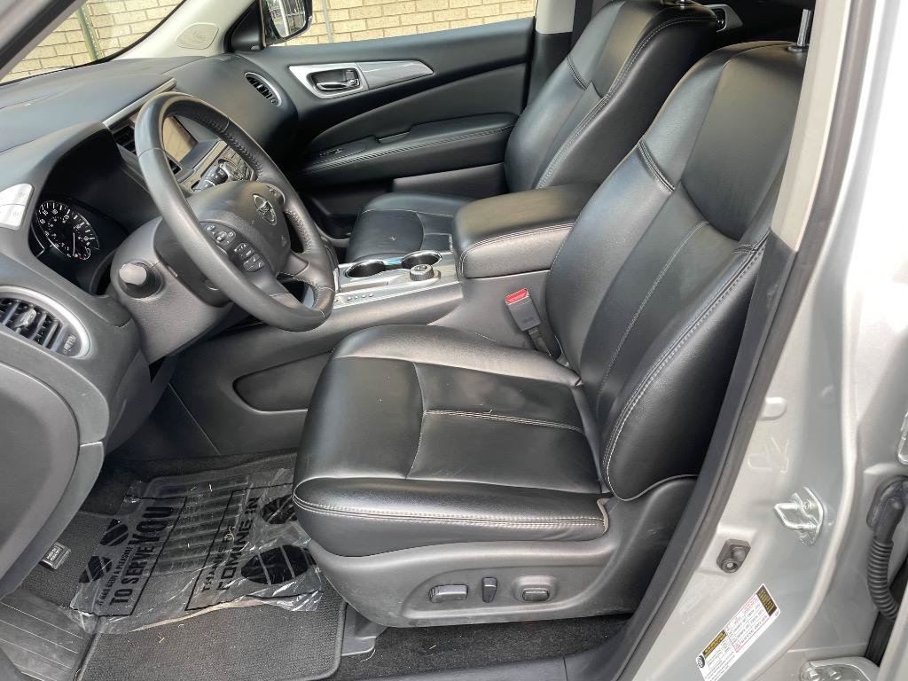 Used 2017 Nissan Pathfinder SL w/ SL Tech Package AWD/4WD image 10
