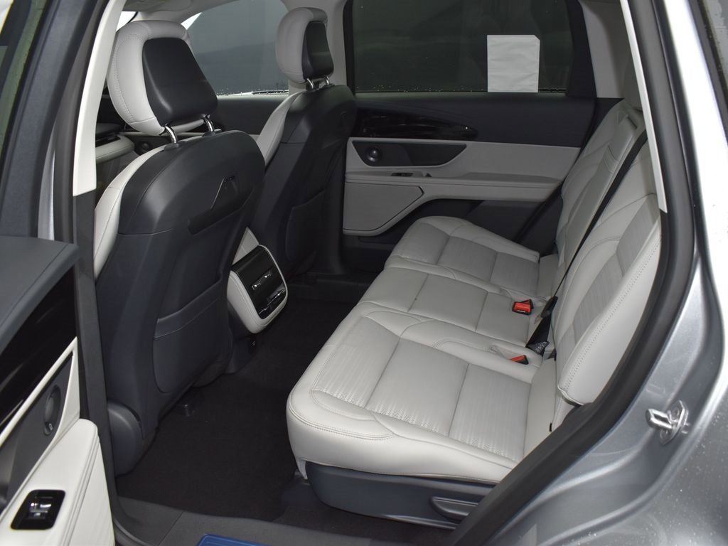 New 2026 Lincoln Nautilus Reserve w/ Jet Appearance Package image 11