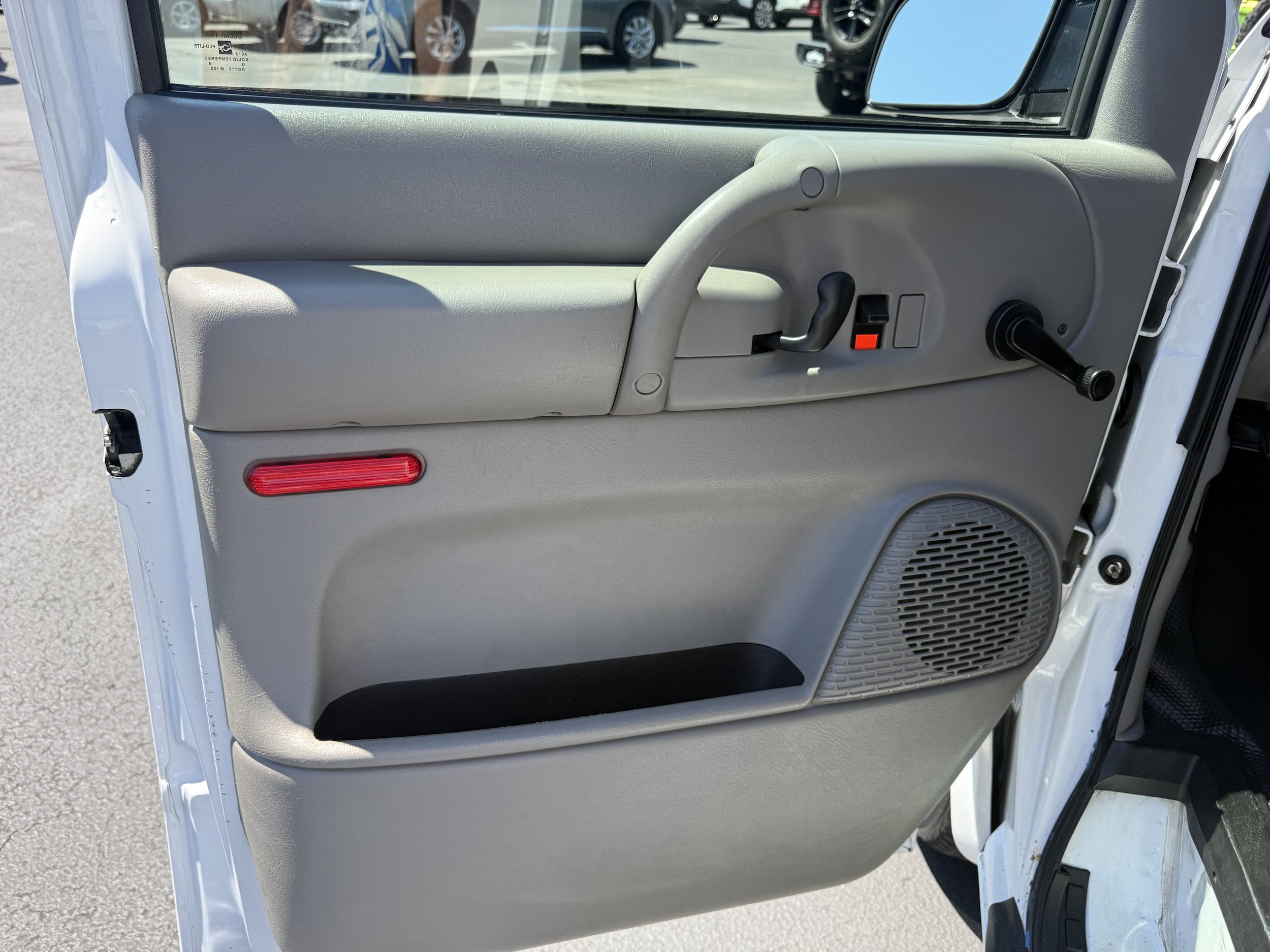 Used 2002 Chevrolet Astro RWD image 13