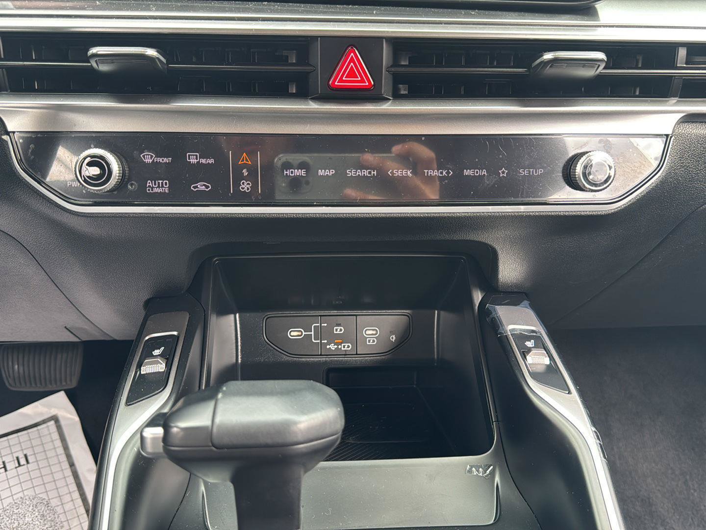 New 2025 Kia Sorento S AWD/4WD image 10