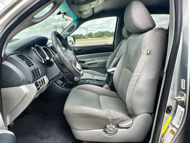 Used 2014 Toyota Tacoma PreRunner w/ Convenience Package RWD image 11